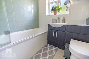 Family Bathroom- click for photo gallery